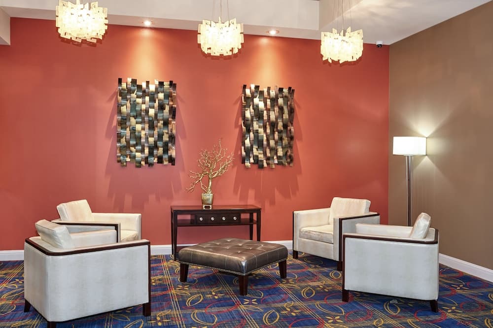 Holiday Inn Express Hotel & Suites Columbia Univ Area-Hwy 63 by IHG property views in Columbia, MO — gallery photo 3