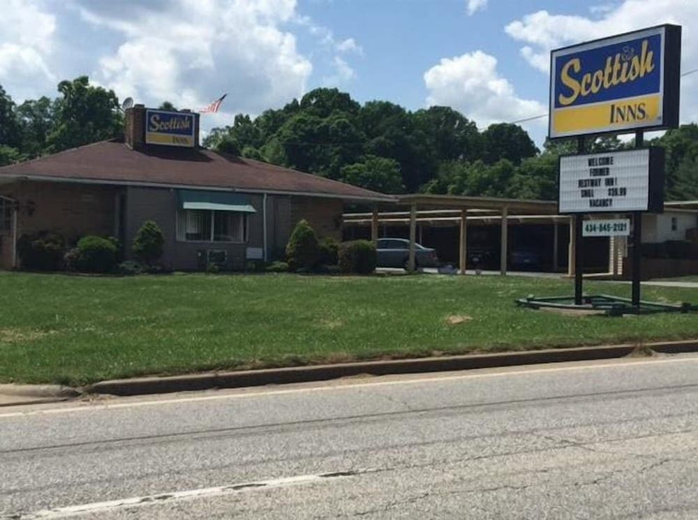 Scottish Inn featured exterior or lobby in Madison Heights, VA — similar hotel