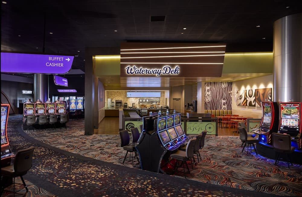Emerald Queen Hotel and Casino - Tacoma gallery photo in Tacoma, WA — image 25