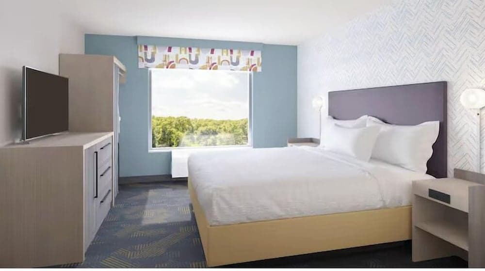 Home2 Suites By Hilton Lima interior in Lima, OH — gallery photo 2