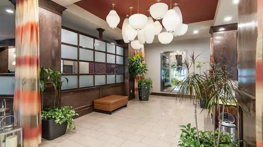 Hilton Garden Inn Preston Casino Area interior in Preston — gallery photo 2
