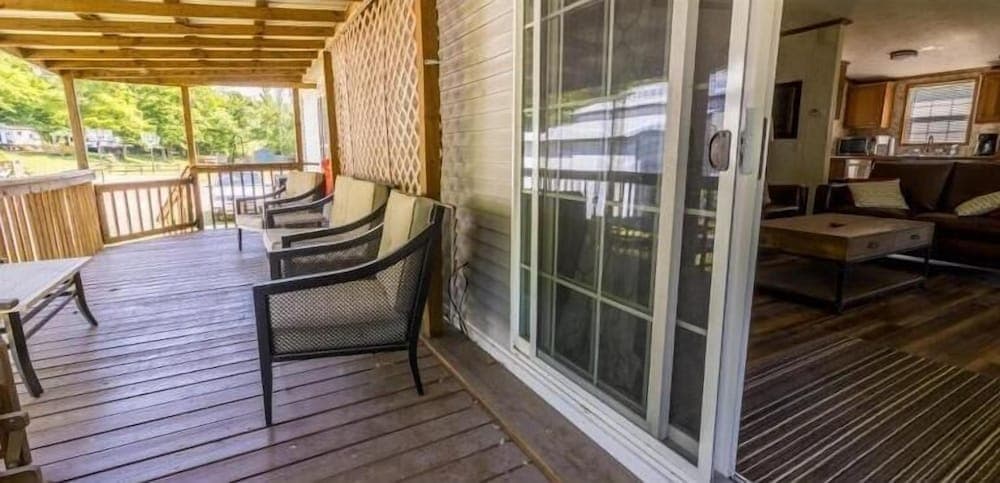 Shady Shores Campground featured exterior or lobby in Sterling, NY — similar hotel