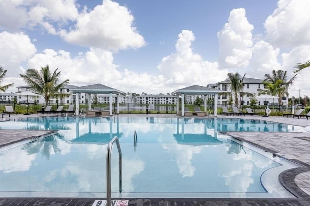 Landing Fort Myers - Eastwood Village featured exterior or lobby in Fort Myers, FL — similar hotel