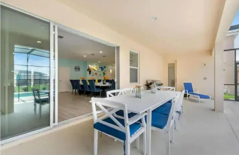 Leisure Lounge featured exterior or lobby in Davenport, FL — similar hotel