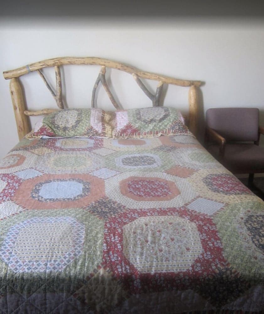 Montana Inn near Little Bighorn - Colstrip property views in Forsyth, MT — gallery photo 3