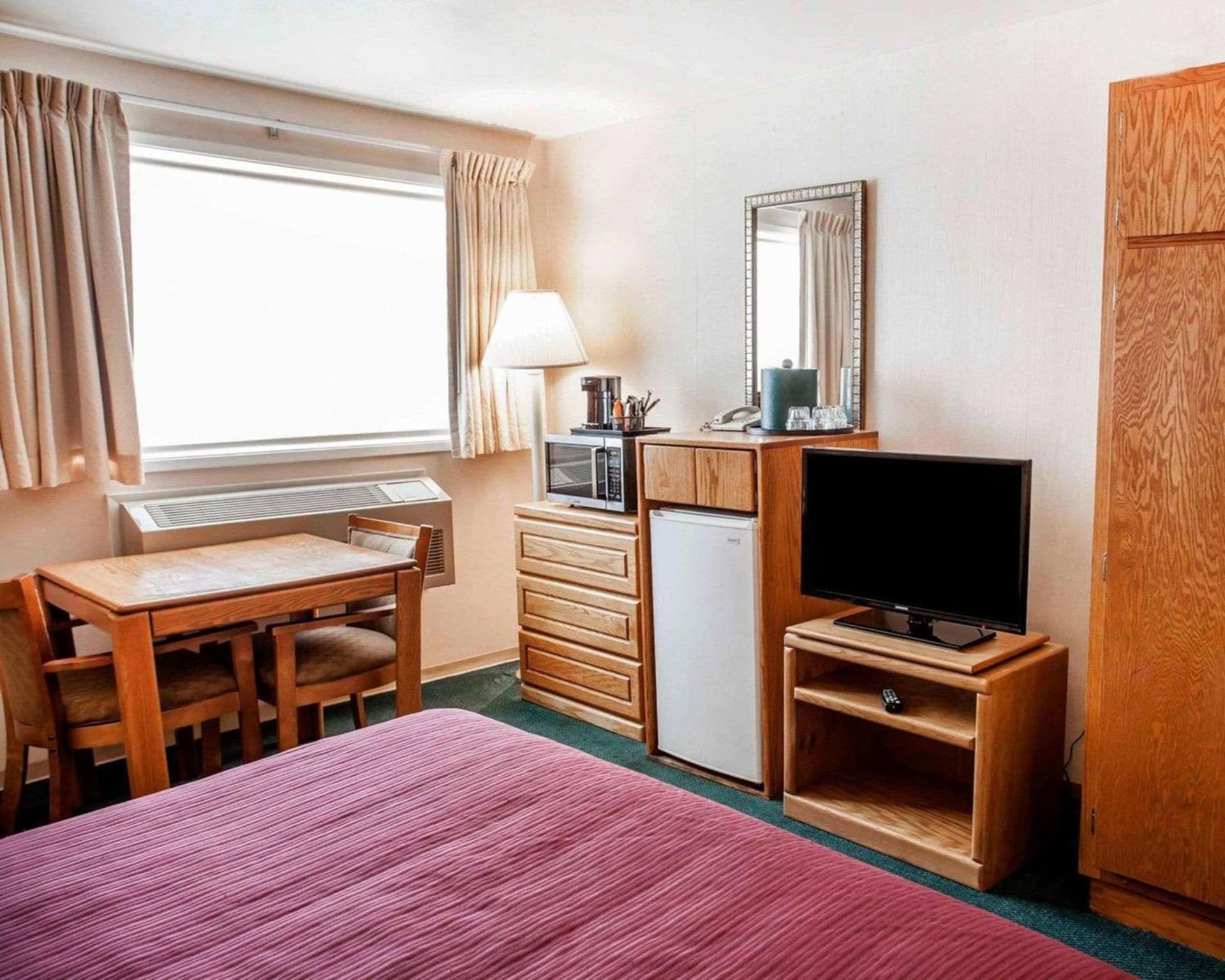 Quality Inn & Suites Bremerton near Naval Shipyard gallery photo in Bremerton, WA — image 20
