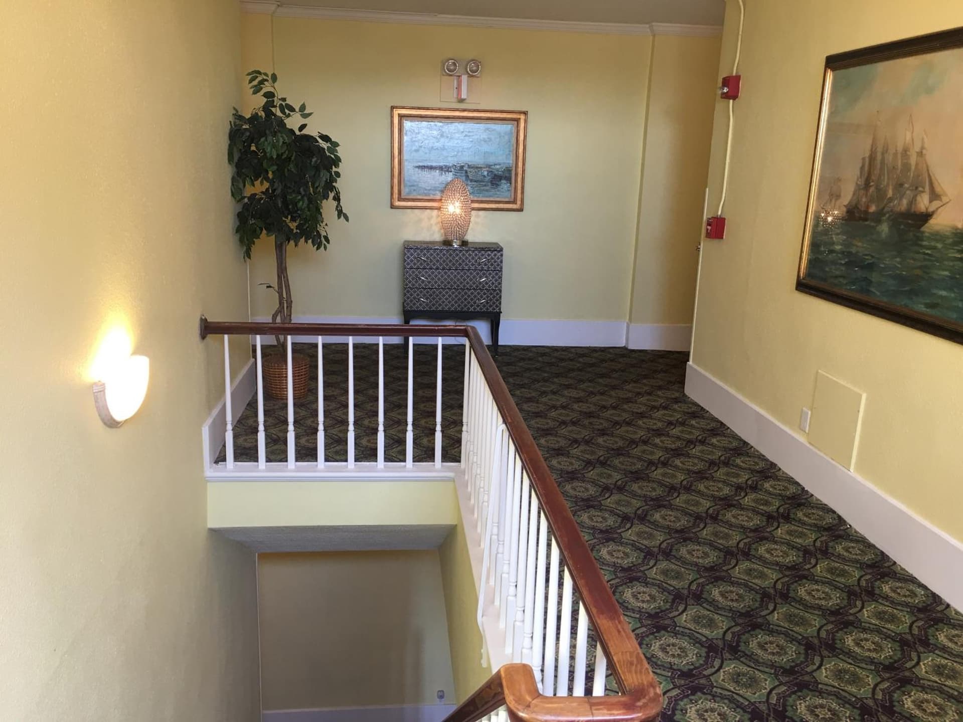 The Island House Hotel property views in Port Clinton, OH — gallery photo 3