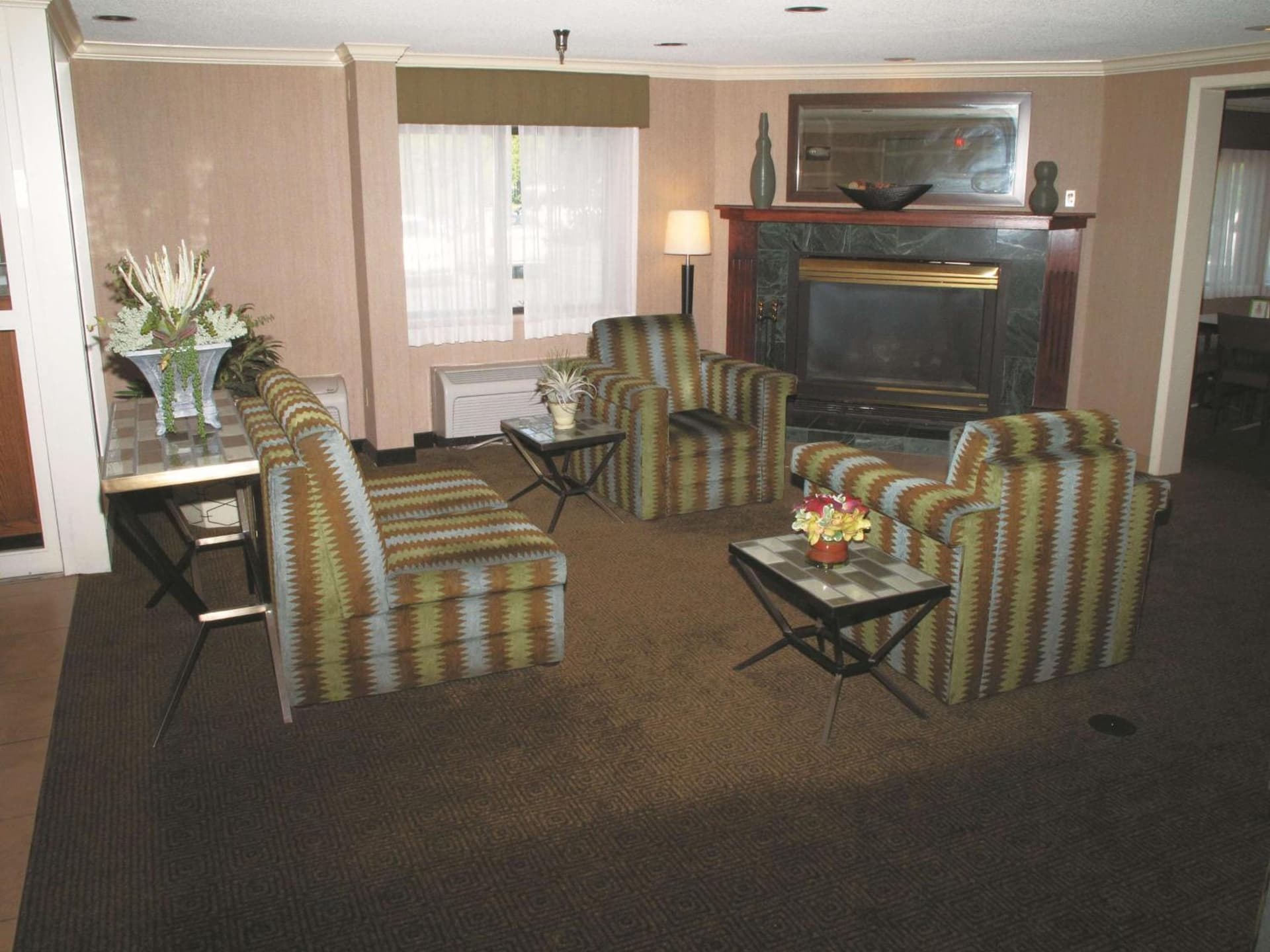 La Quinta Inn by Wyndham Kansas City North gallery photo in Kansas City, MO — image 10