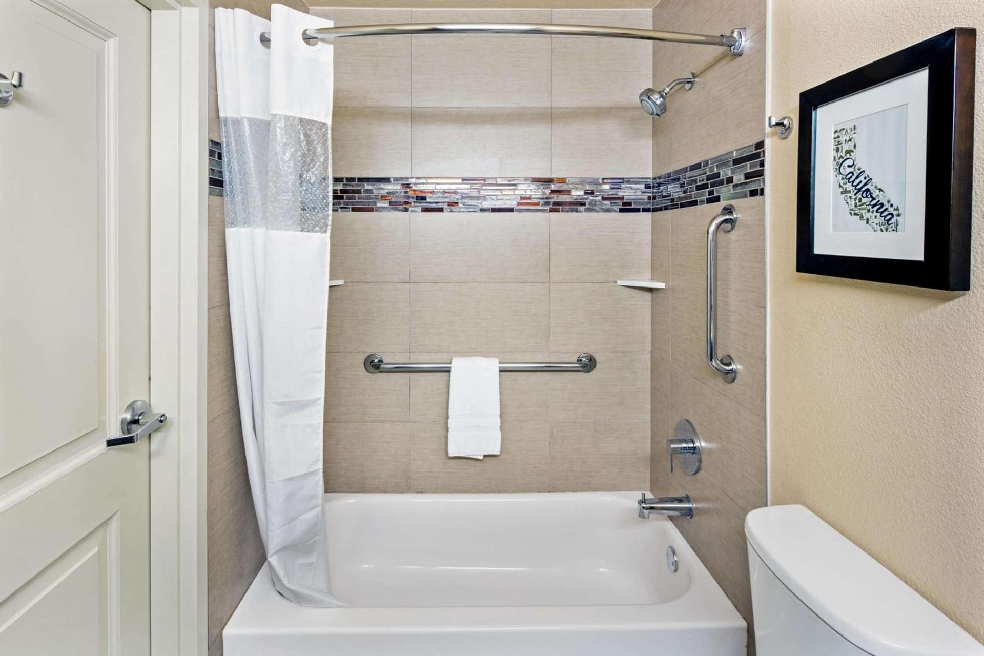 La Quinta Inn by Wyndham Berkeley gallery photo in Berkeley, CA — image 8