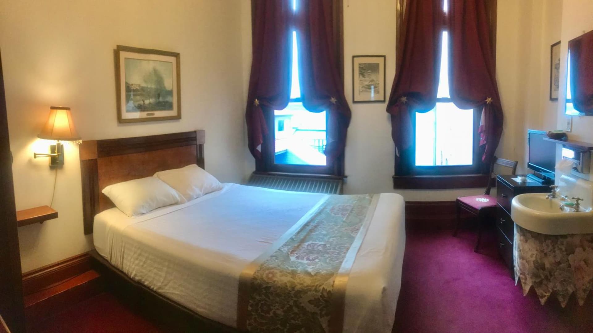 The Monarch Hotel gallery photo in Port Townsend, WA — image 55