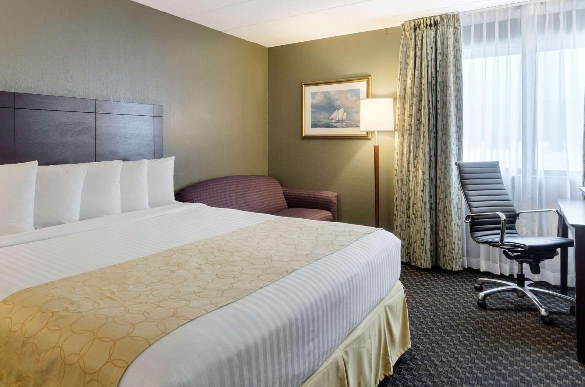 Clarion Hotel Seekonk - Providence gallery photo in Seekonk, MA — image 16
