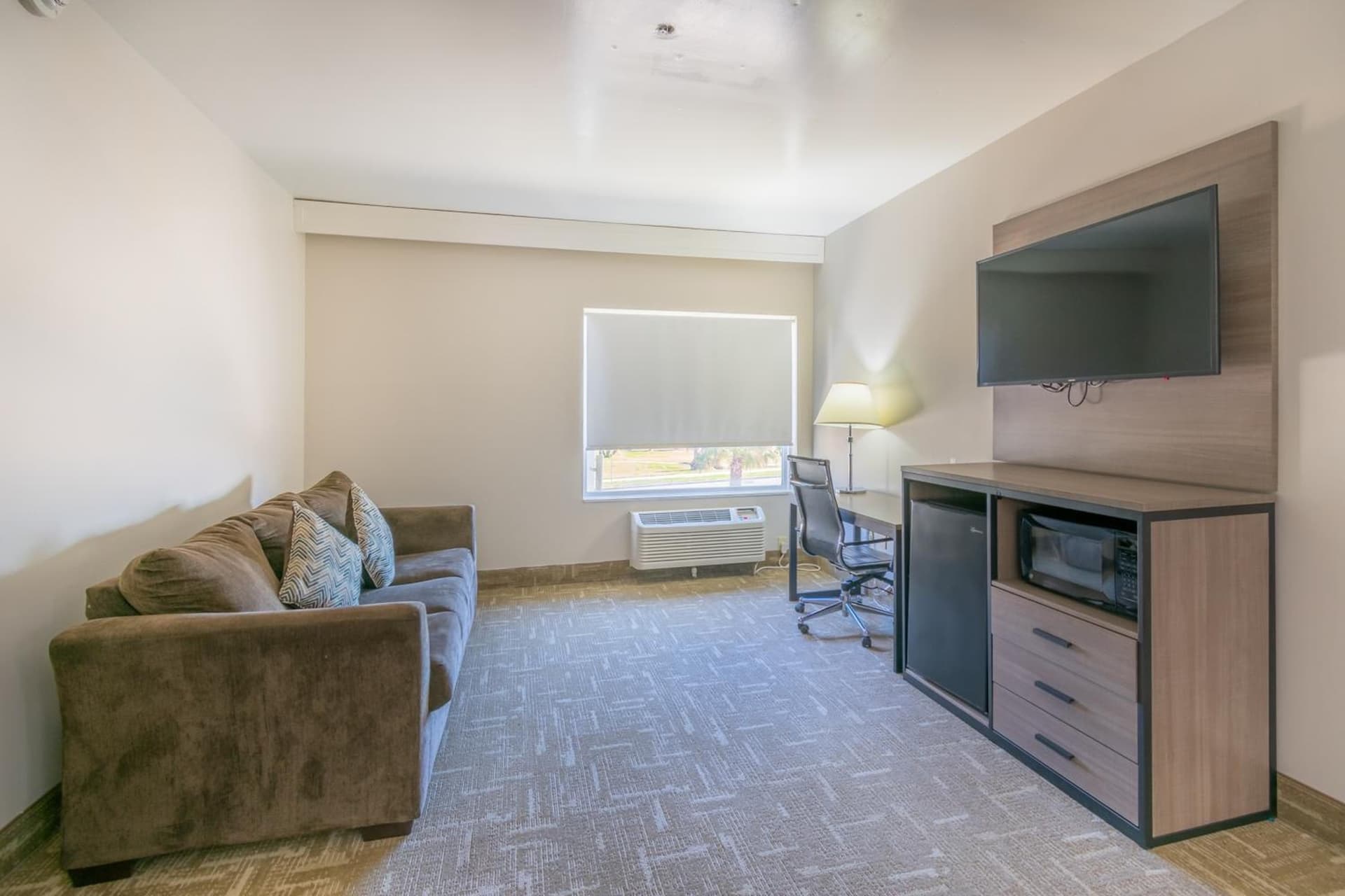 Clarion Pointe Galveston Seawall gallery photo in Galveston, TX — image 42