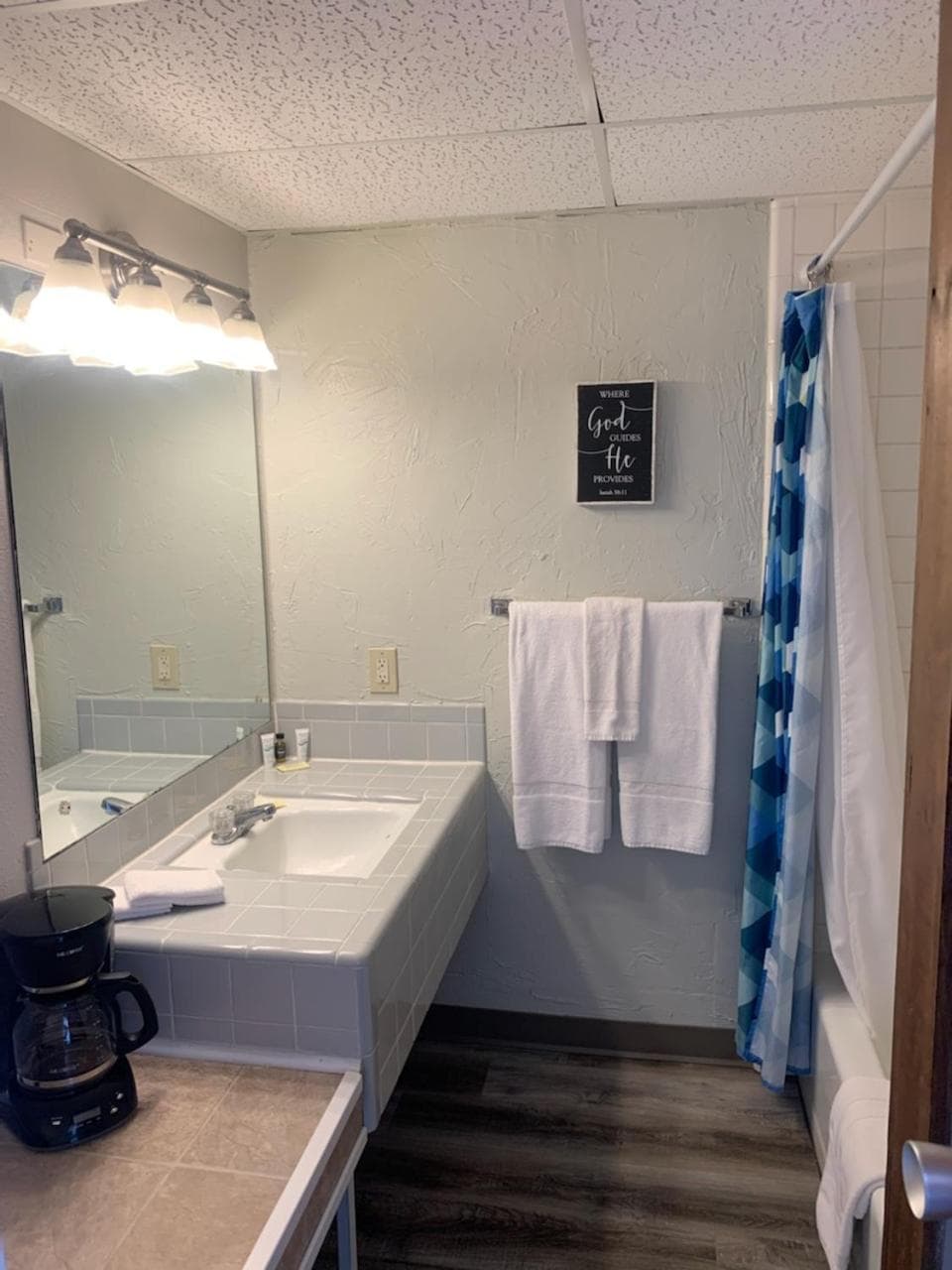 Stepping Inn interior in Scott City, KS — gallery photo 2