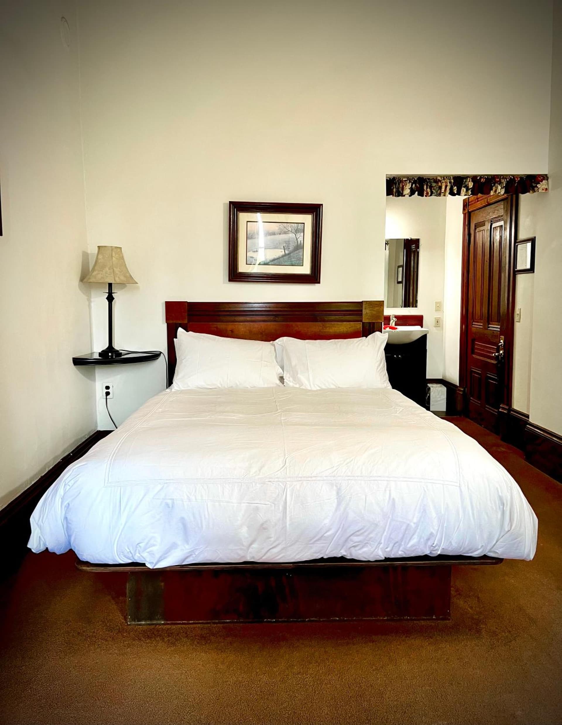 The Monarch Hotel gallery photo in Port Townsend, WA — image 52