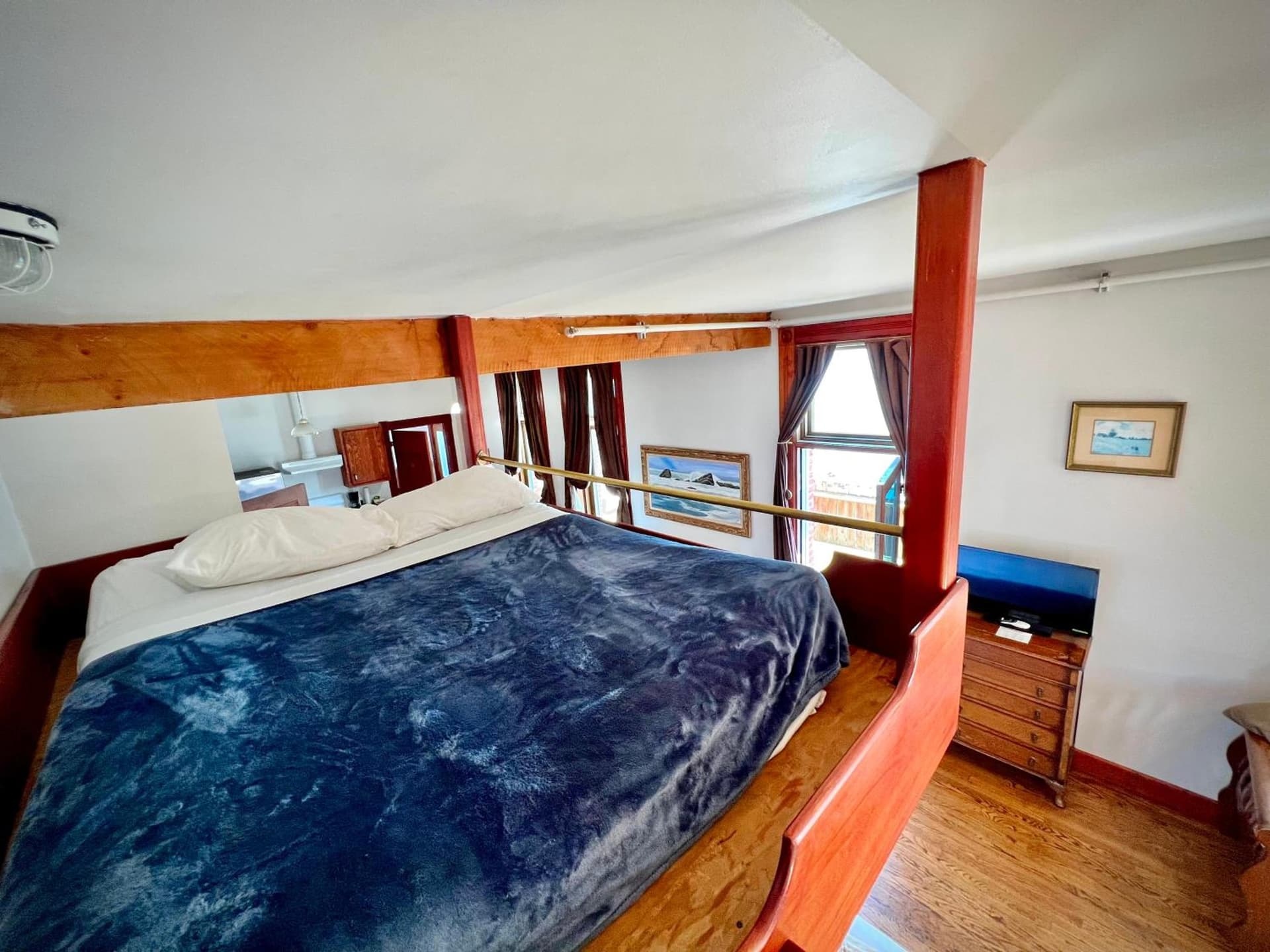 The Monarch Hotel gallery photo in Port Townsend, WA — image 101