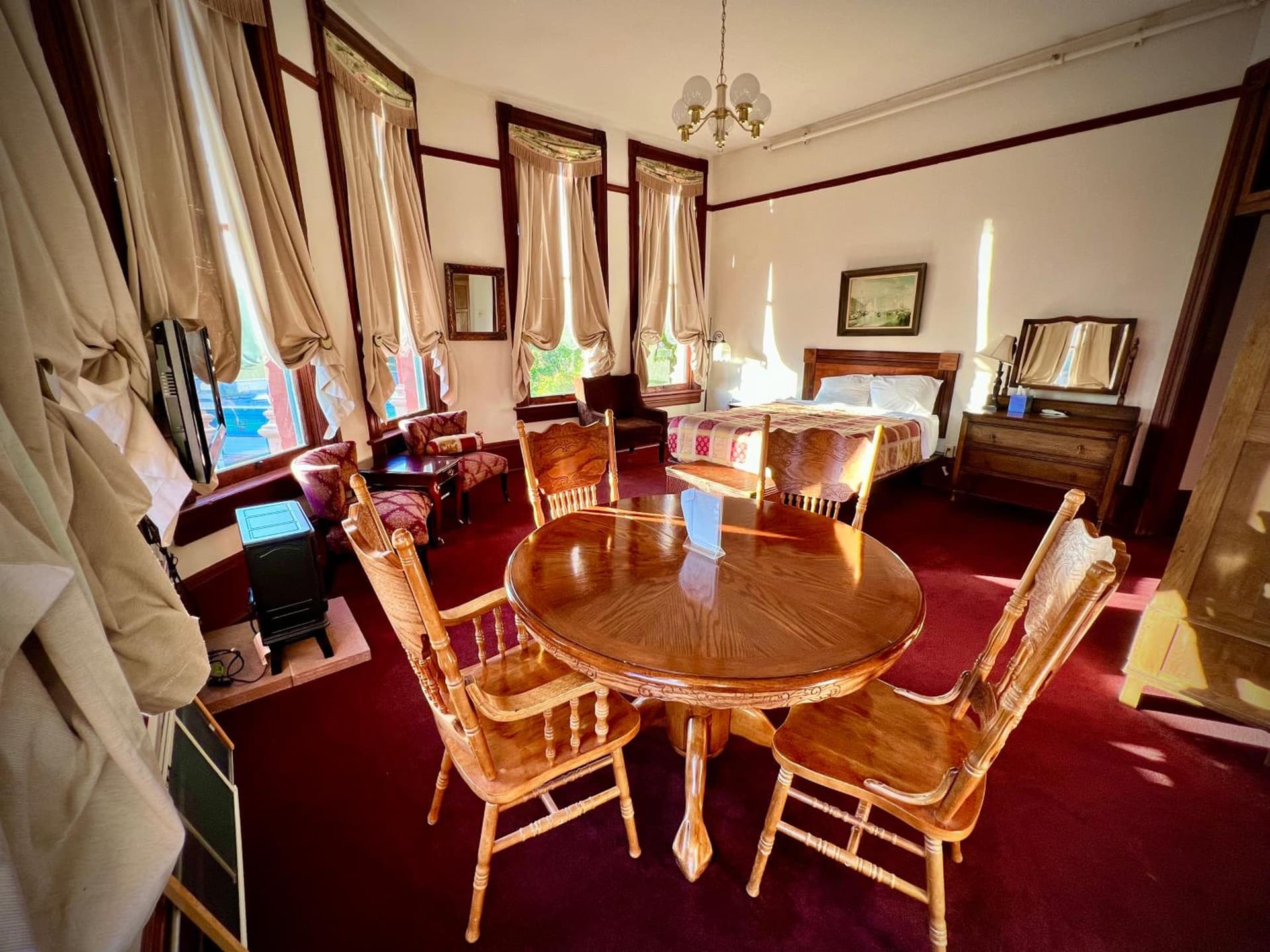 The Monarch Hotel gallery photo in Port Townsend, WA — image 89