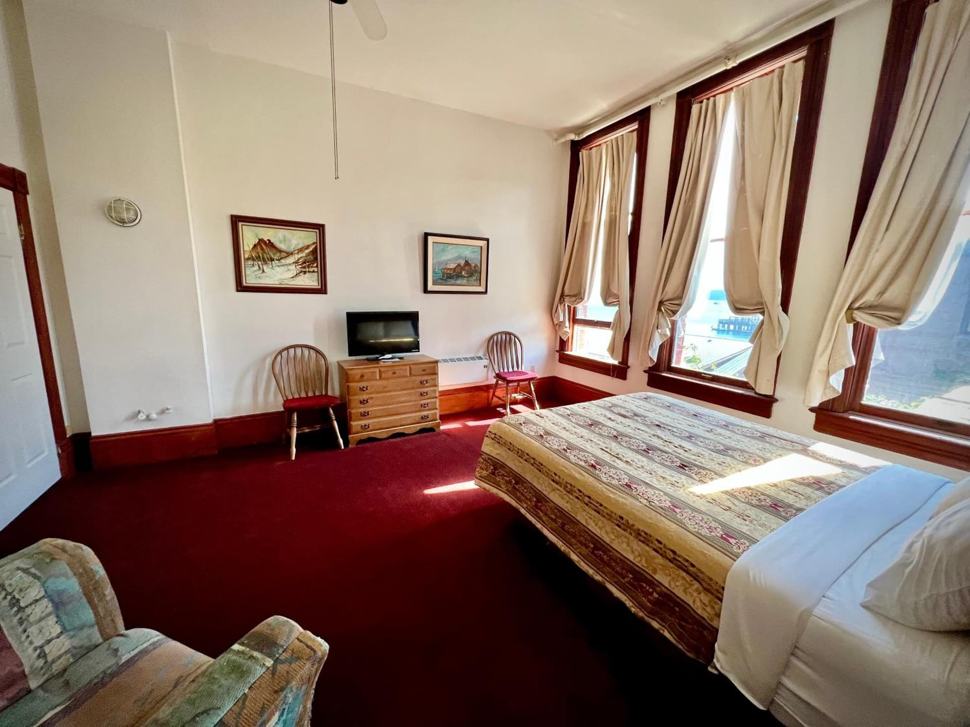 The Monarch Hotel gallery photo in Port Townsend, WA — image 11