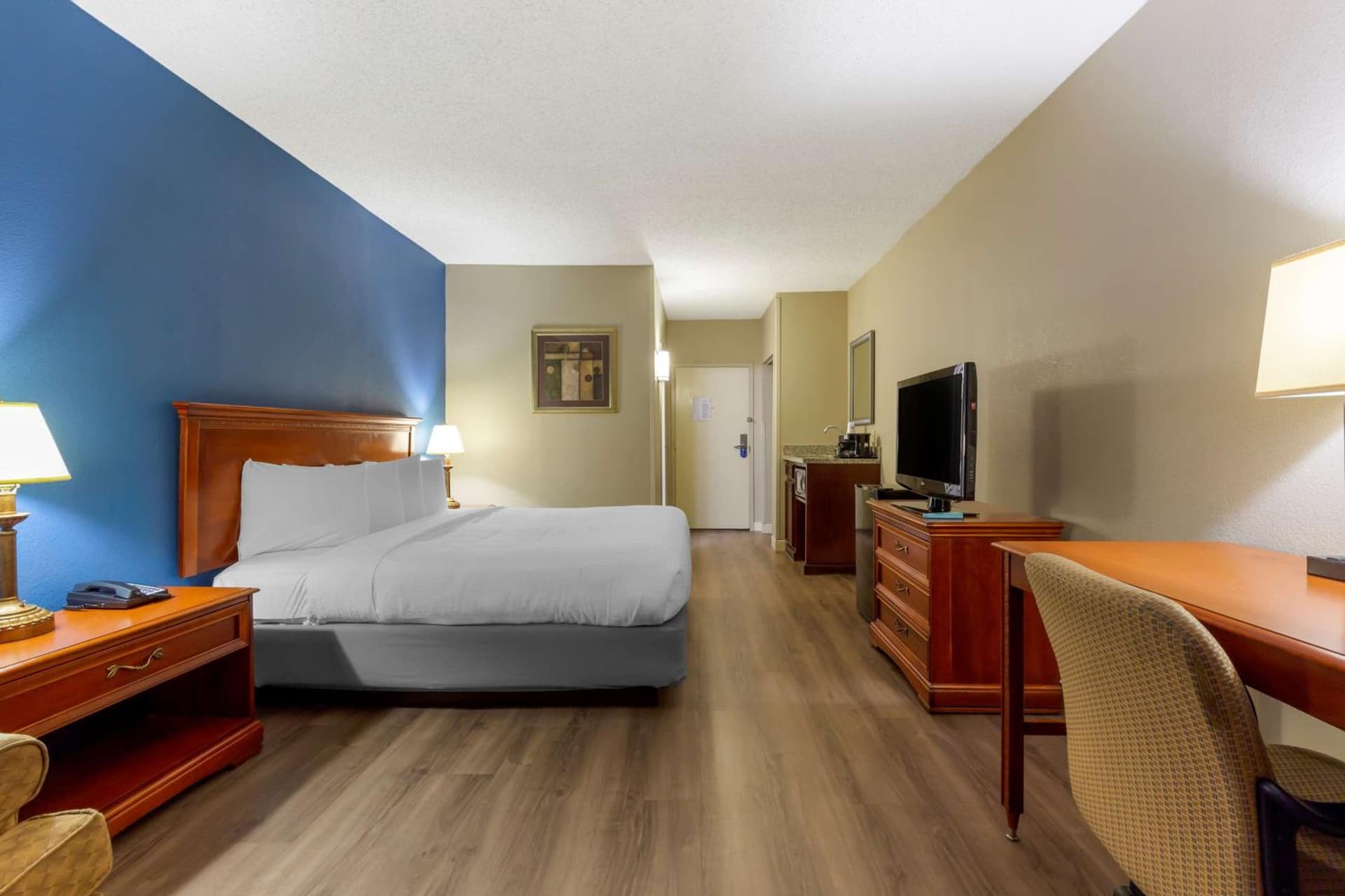 Best Western Plus Cary - NC State gallery photo in Cary, NC — image 23