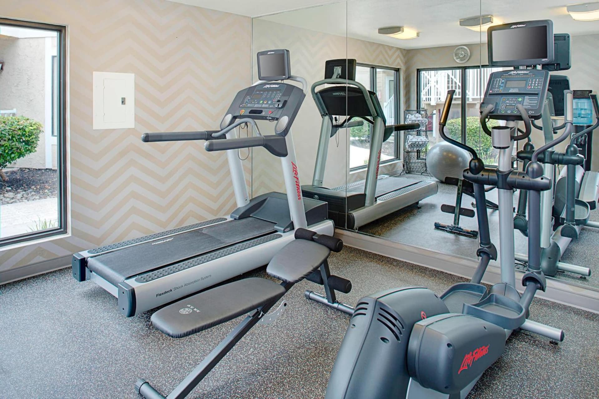 Residence Inn by Marriott Sacramento Cal Expo property views in Sacramento, CA — gallery photo 3