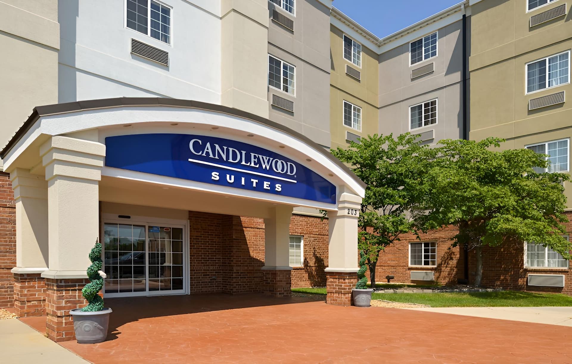 Candlewood Suites Bloomington, an IHG Hotel interior in Normal, IL — gallery photo 2