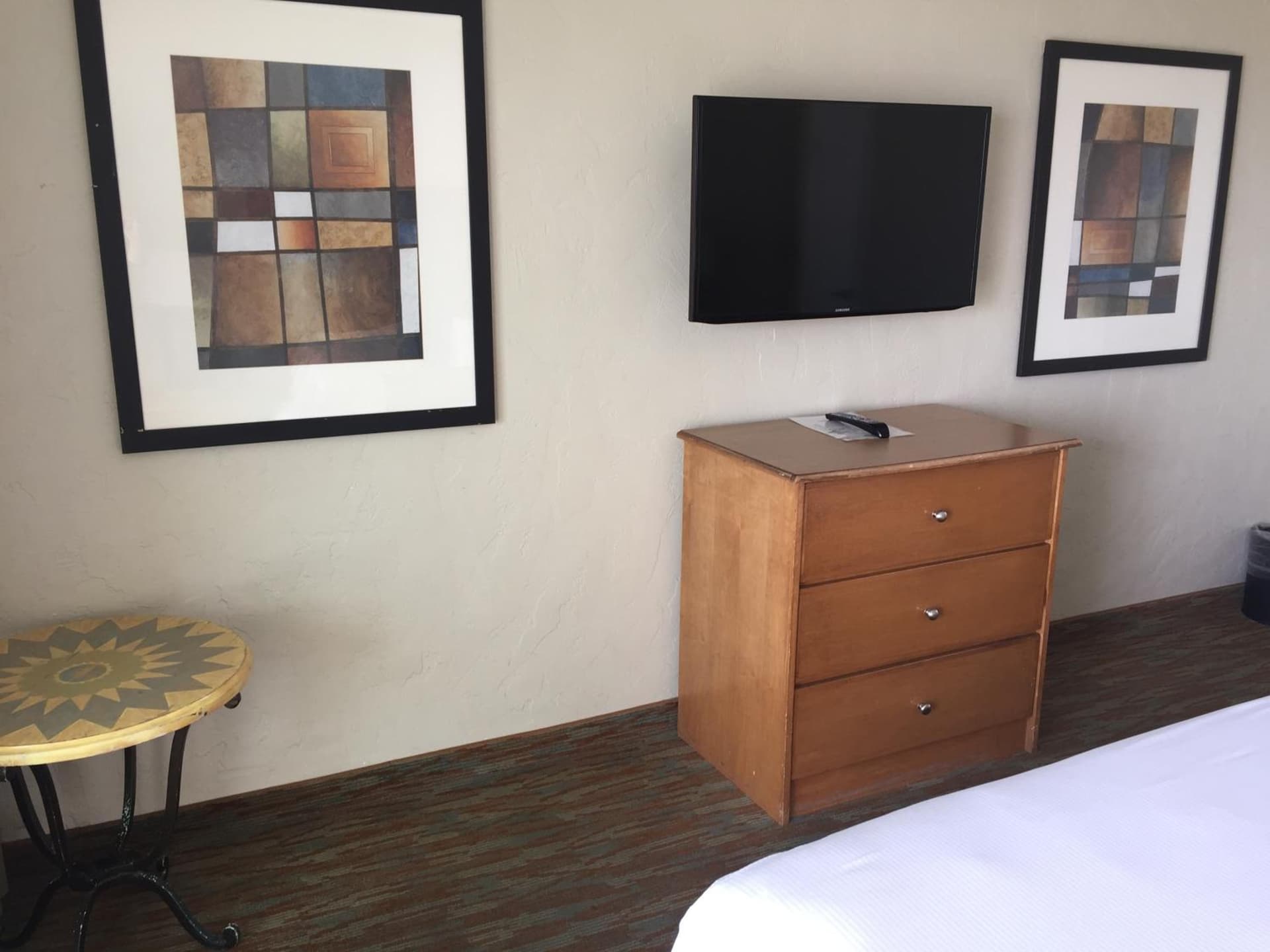 King Room at Surfer Beach Hotel in San Diego, CA