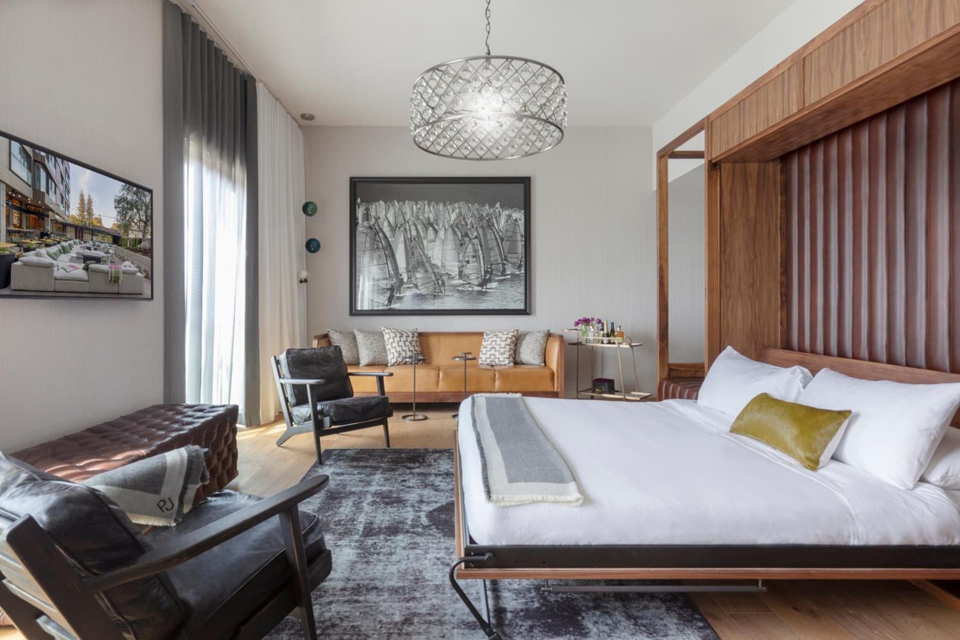 Superior King Suite at Park James in Menlo Park, CA