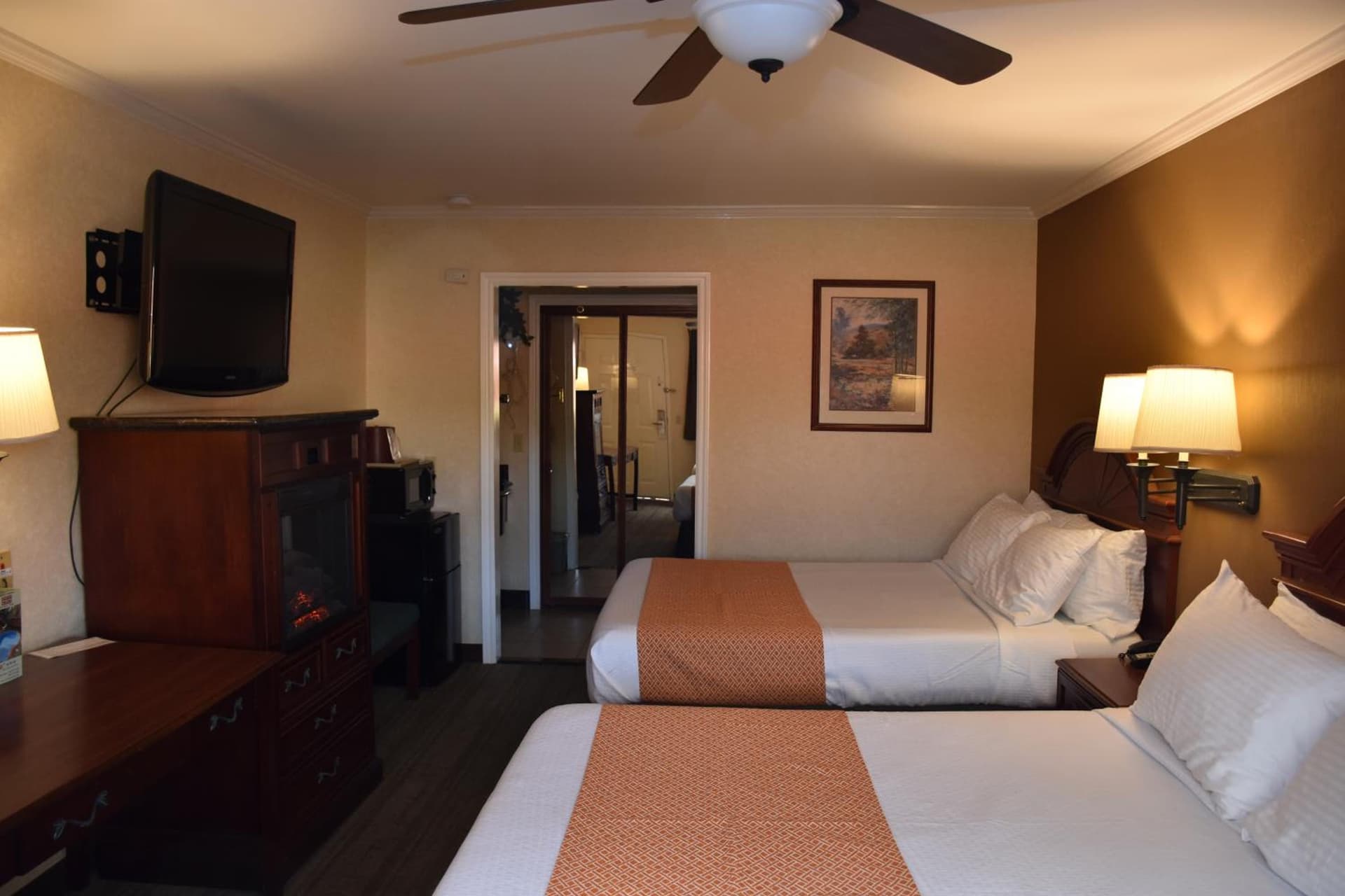 Deluxe Double Room at Dynasty Suites Redlands in Redlands, CA