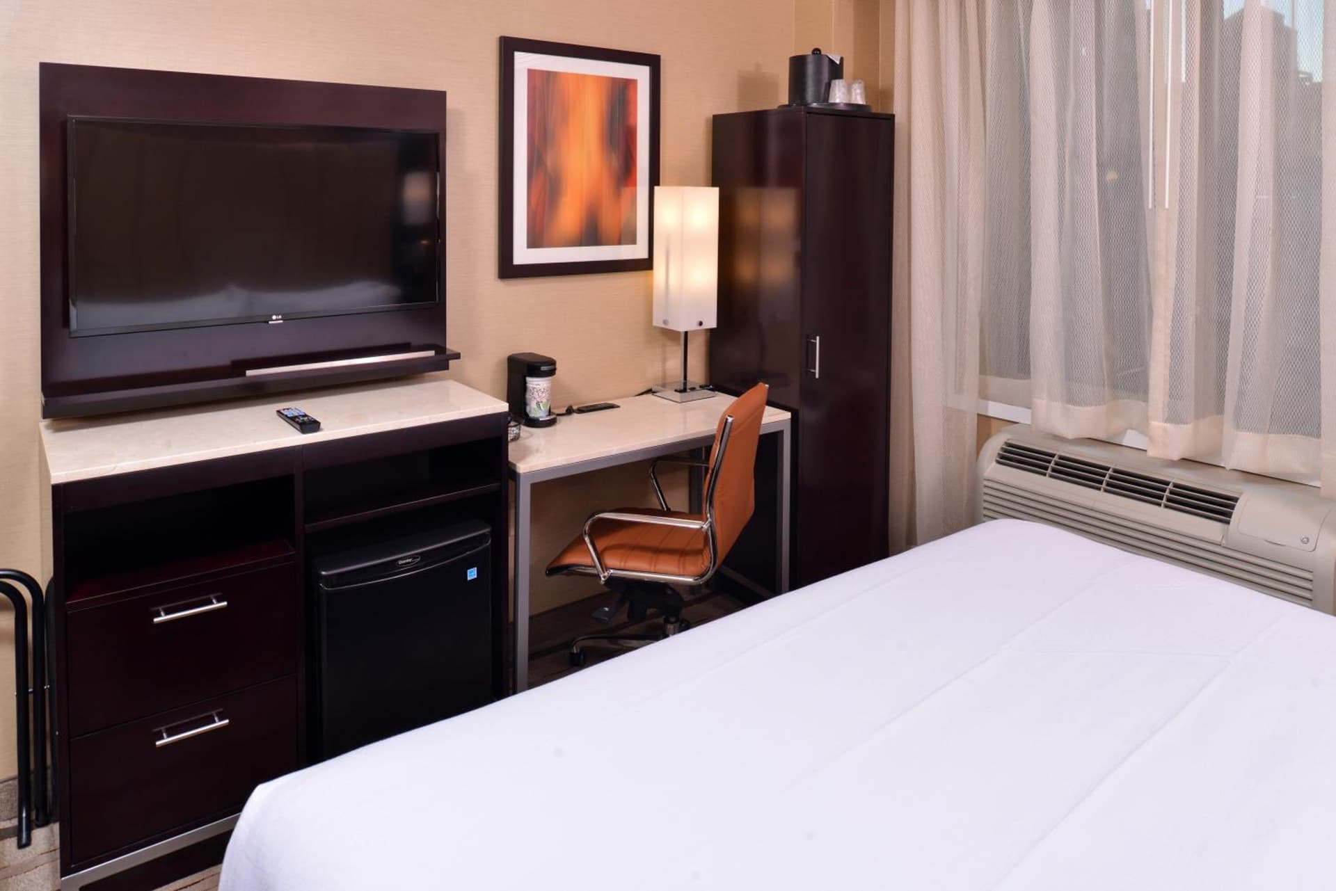 Standard Queen Room with Communications Accessible Roll-In Shower at Holiday Inn New York City - Times Square by IHG in New York, NY