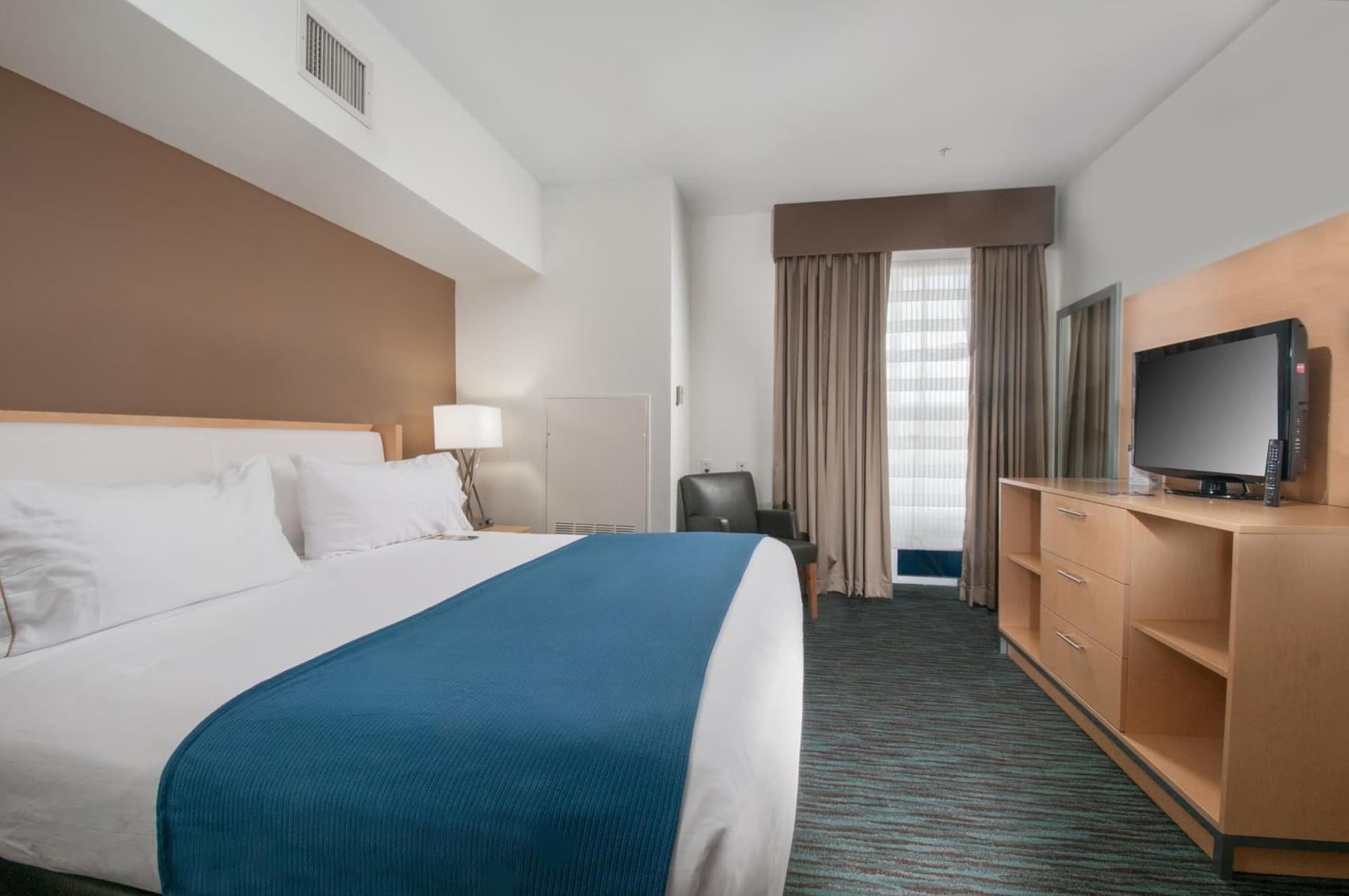 One-Bedroom King Suite at Holiday Inn Express Hotel & Suites San Antonio - Rivercenter Area by IHG in San Antonio, TX