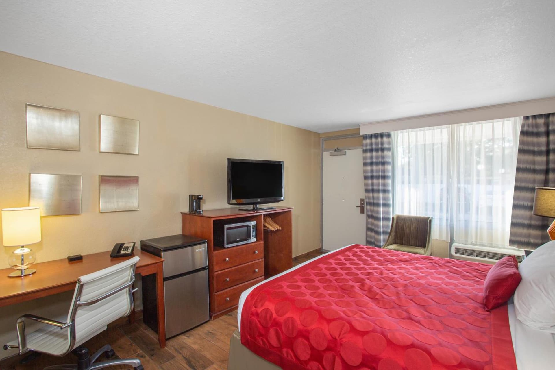 King Room - Mobility Access/Non-Smoking at Ramada by Wyndham Venice Hotel Venezia in Venice, FL