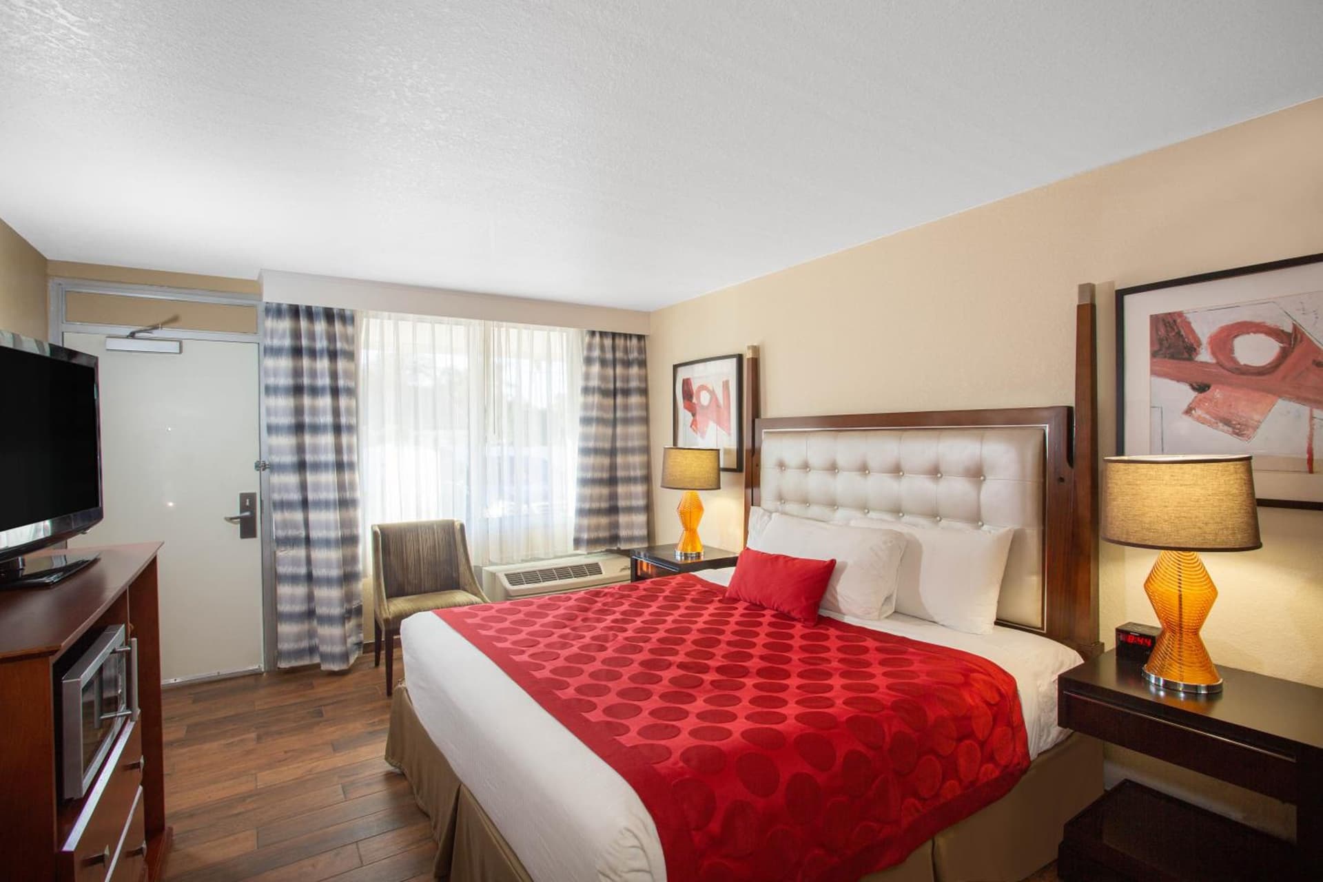 Interior King Room - Non-Smoking at Ramada by Wyndham Venice Hotel Venezia in Venice, FL