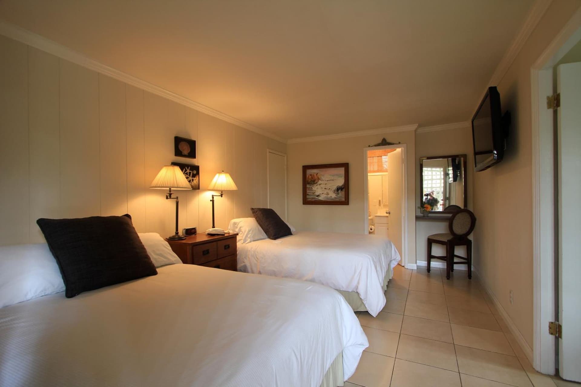 Double Room with Two Double Beds with Kitchenette at The Tides Laguna Beach in Laguna Beach, CA