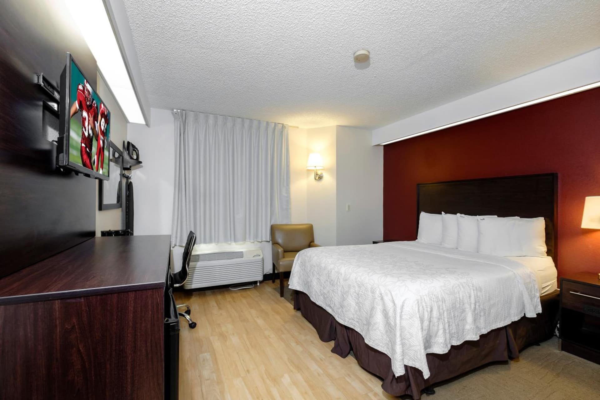 Deluxe Queen Room Disability Access Roll-In Shower Smoke Free at Red Roof Inn PLUS+ Palm Coast in Palm Coast, FL
