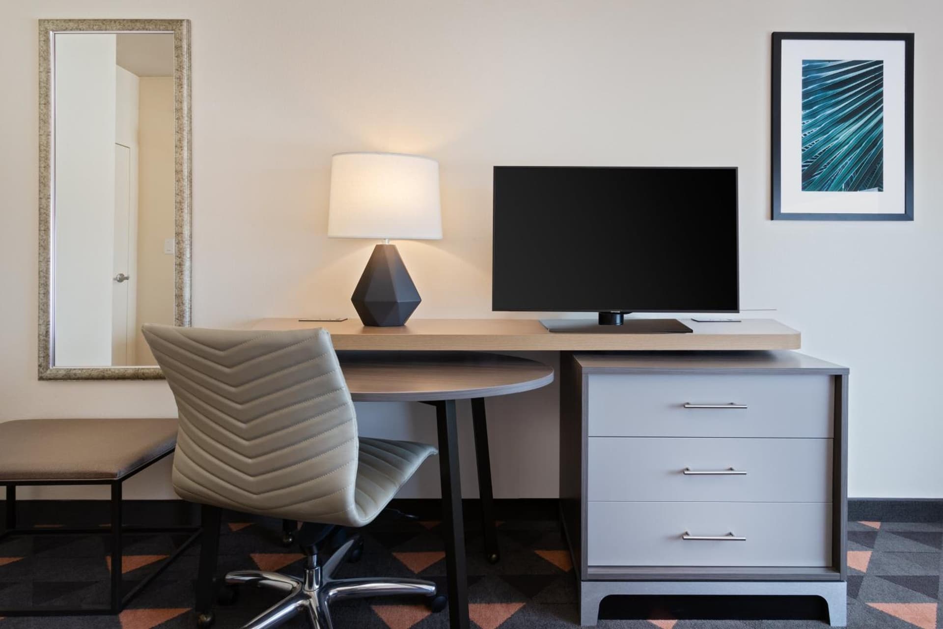 One-Bedroom Suite at Courtyard by Marriott across Universal Orlando in Orlando, FL