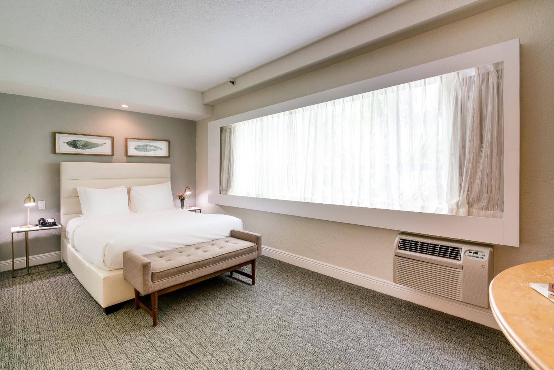Standard Queen at Crest Hotel Suites in Miami Beach, FL