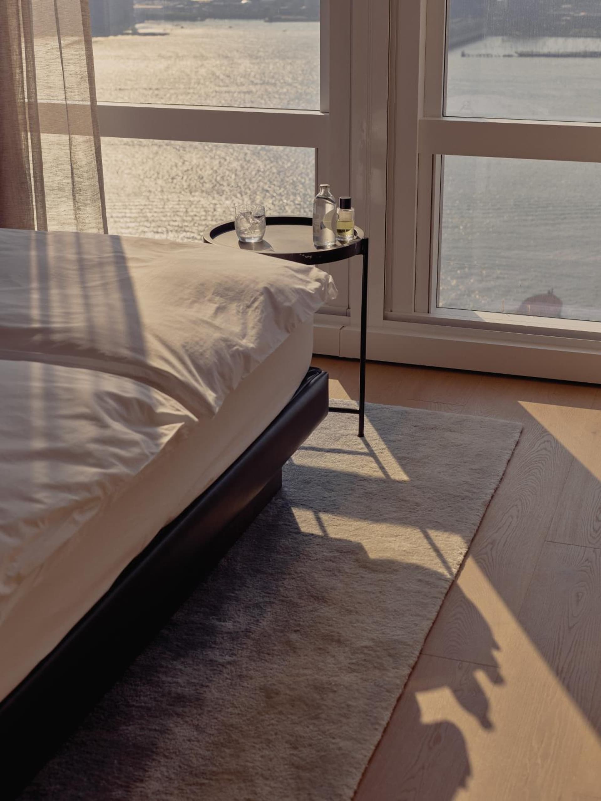 Deluxe River View Guestroom, 1 King Bed at Equinox Hotel New York in New York, NY