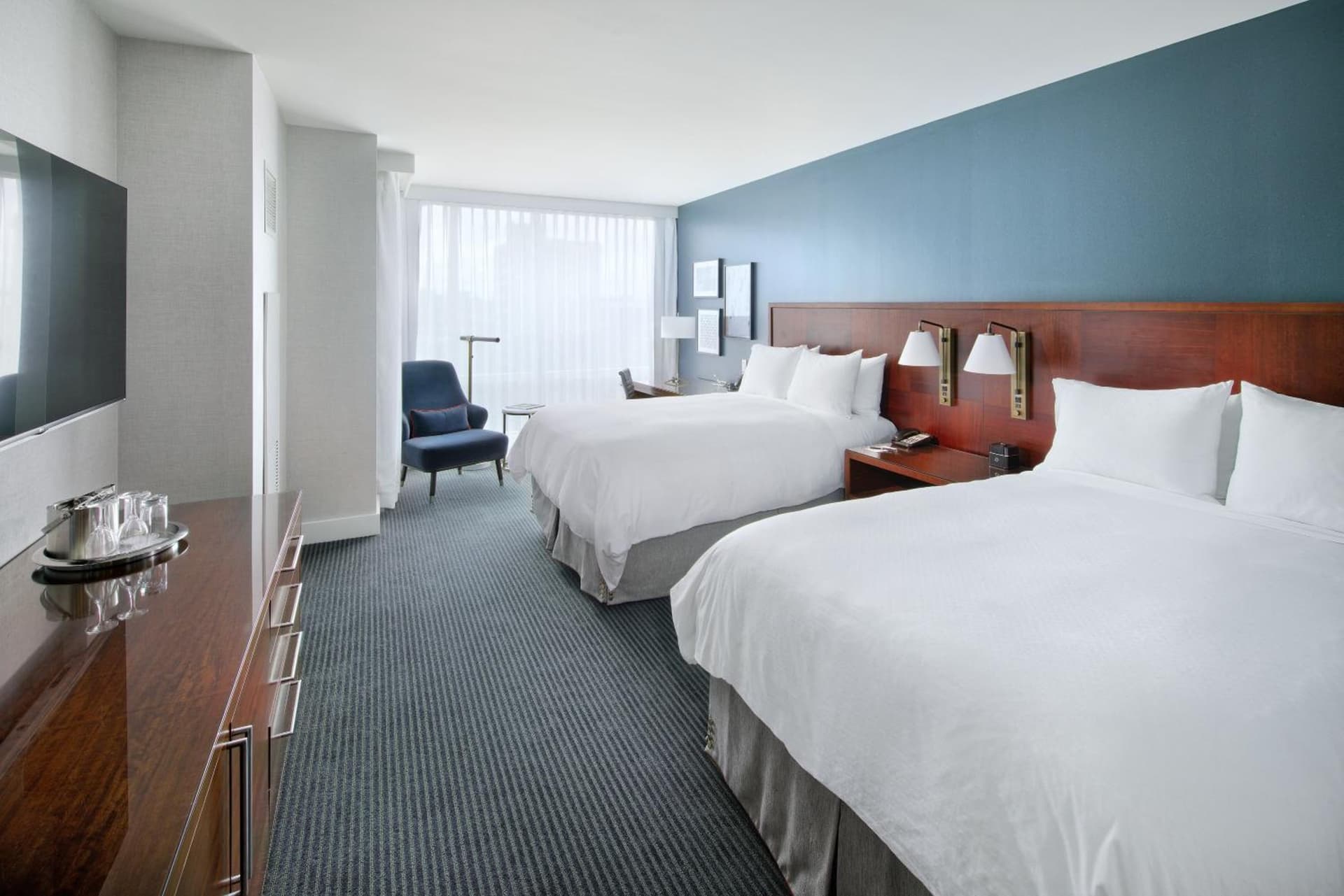 Classic Double Room with Two Double Beds and Skyline View at InterContinental San Francisco by IHG in San Francisco, CA