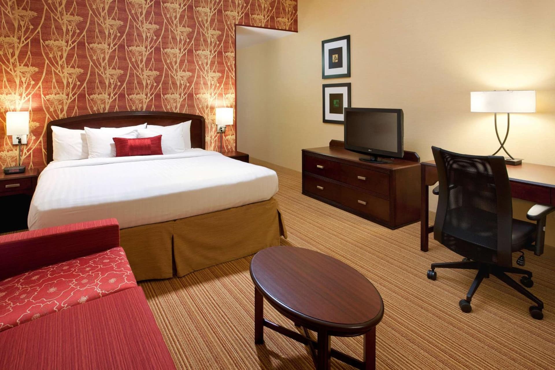 Guestroom King with Sofabed at Sonesta Select Las Vegas Summerlin in Las Vegas, NV