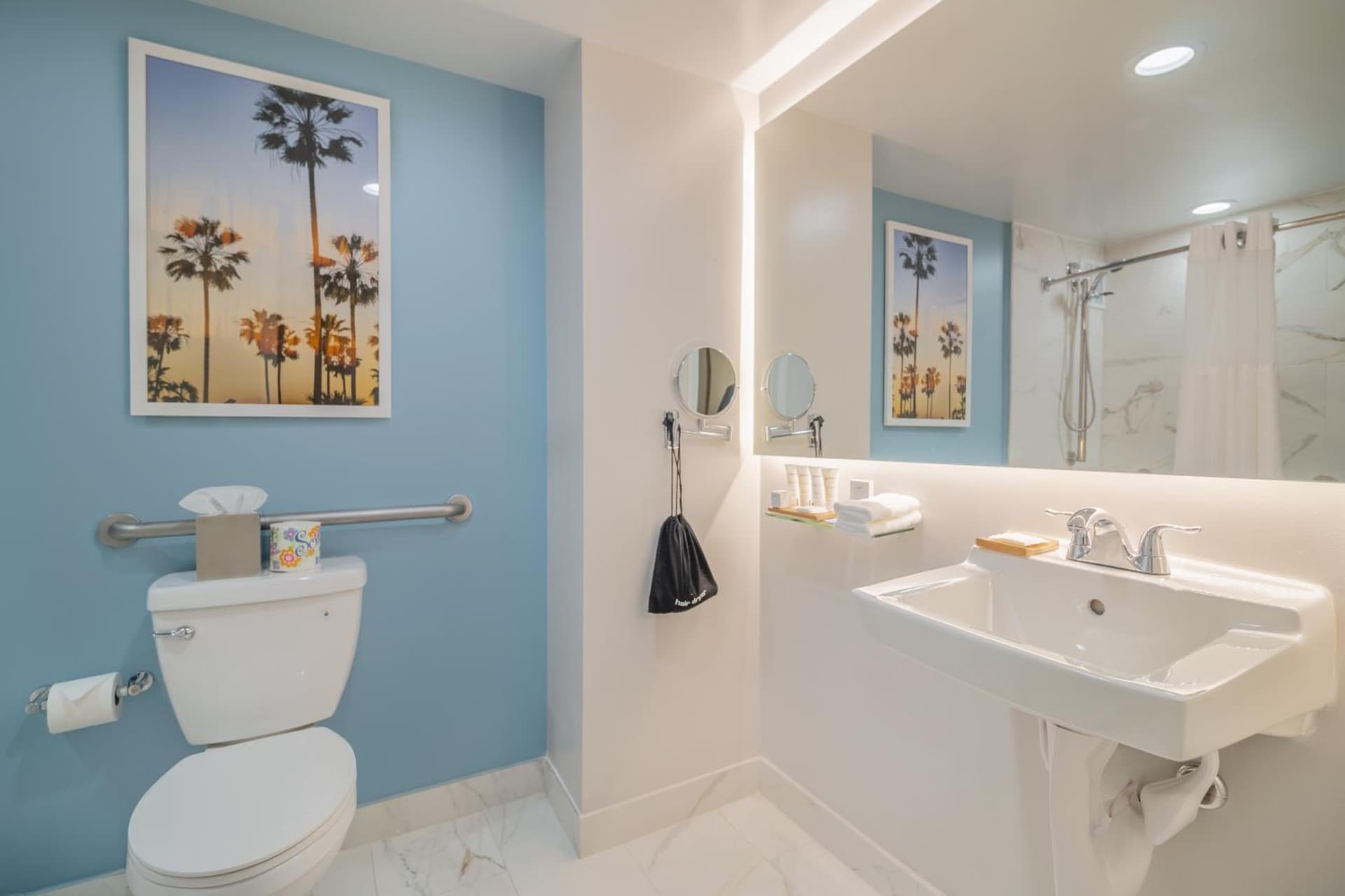 One Bedroom Suite - King Bed at Radisson Resort Miami Beach in Miami Beach, FL