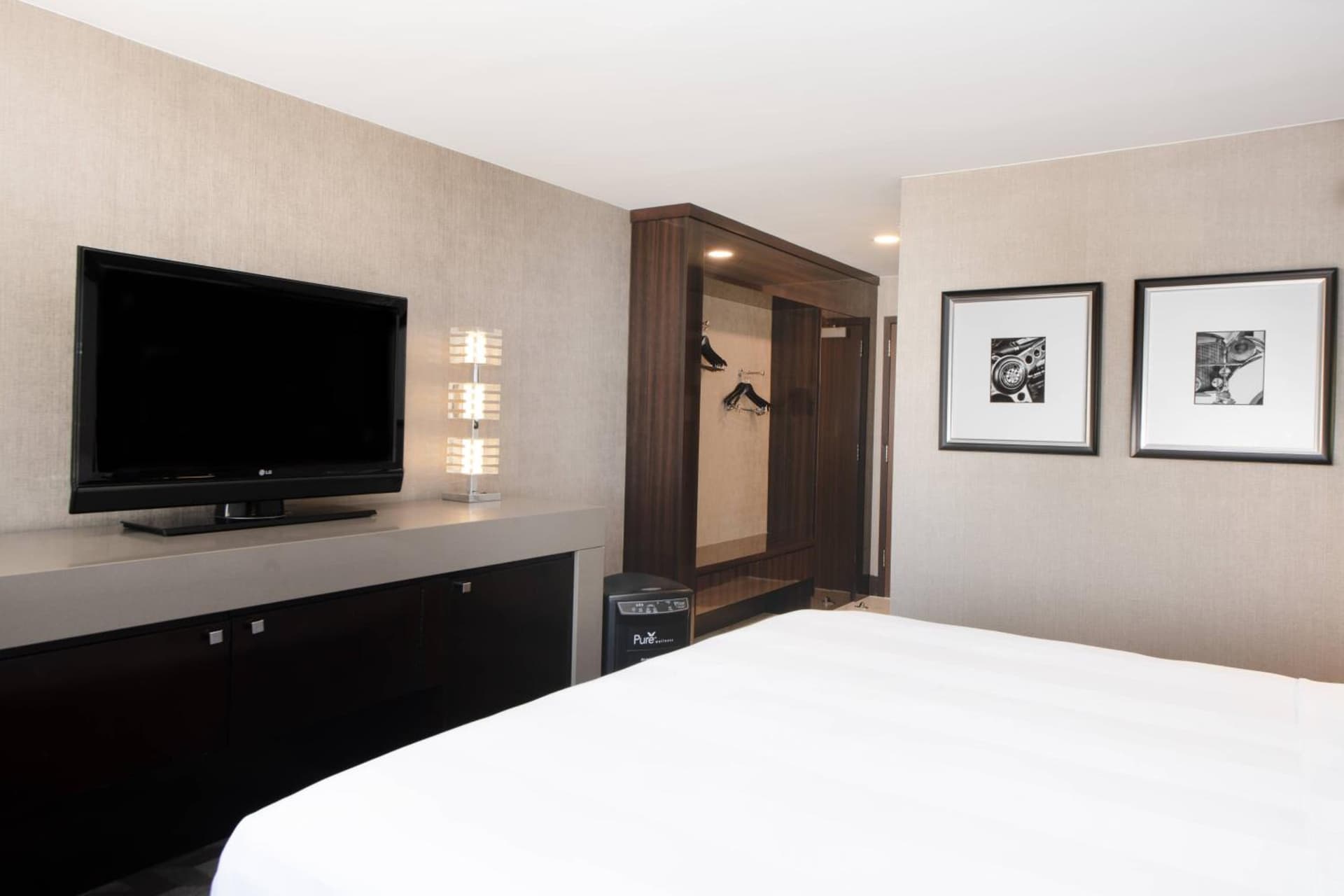 Allergy Friendly King Room at Beverly Hills Marriott in Los Angeles, CA