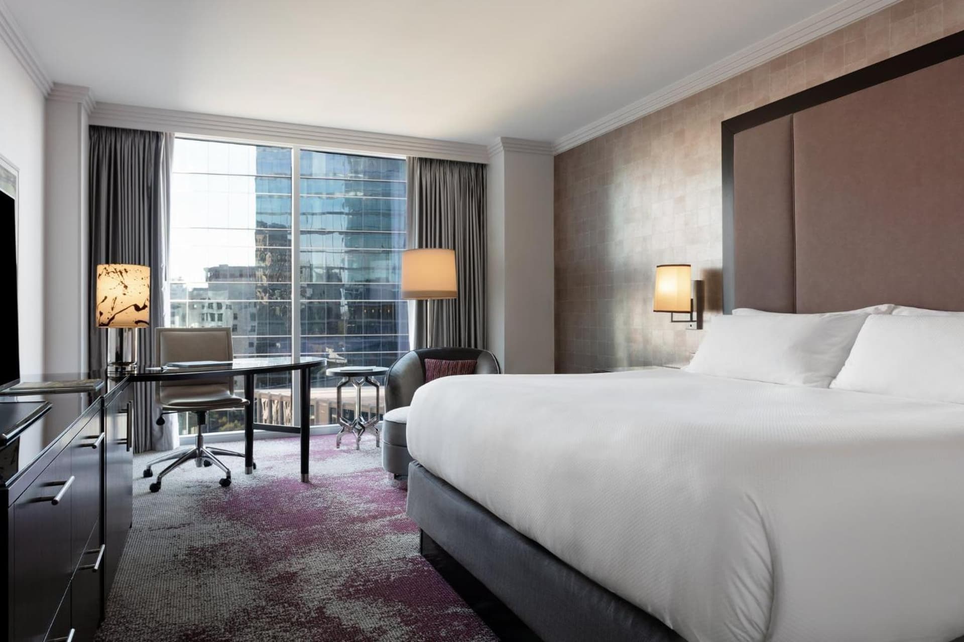 Superior King Mobility/Hearing Accessible Roll-in Shower at Loews Atlanta Hotel in Atlanta, GA