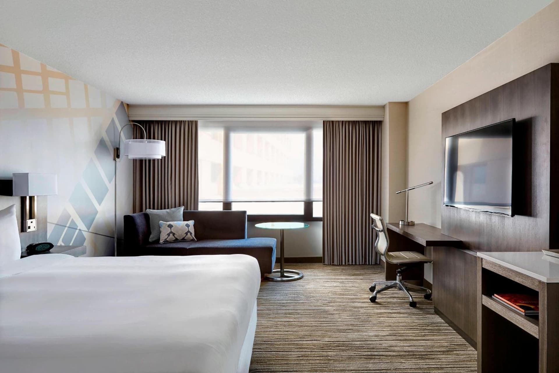 King Room with Roll-in Shower - Mobility Accessible at San Francisco Airport Marriott Waterfront in Burlingame, CA
