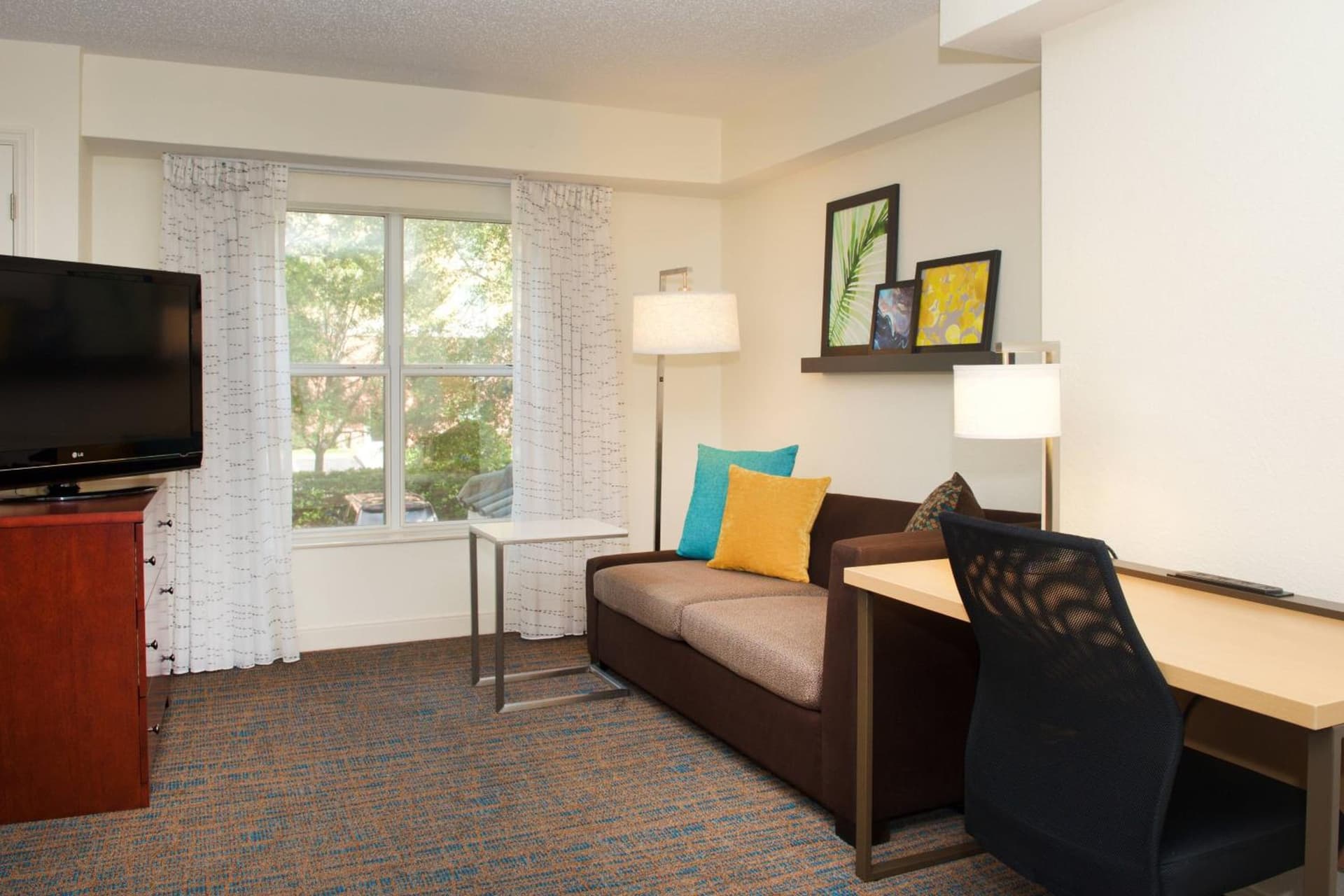King Studio with Sofa Bed and Adapted Tub - Mobility and Hearing Accessible at Residence Inn Orlando Lake Buena Vista in Orlando, FL