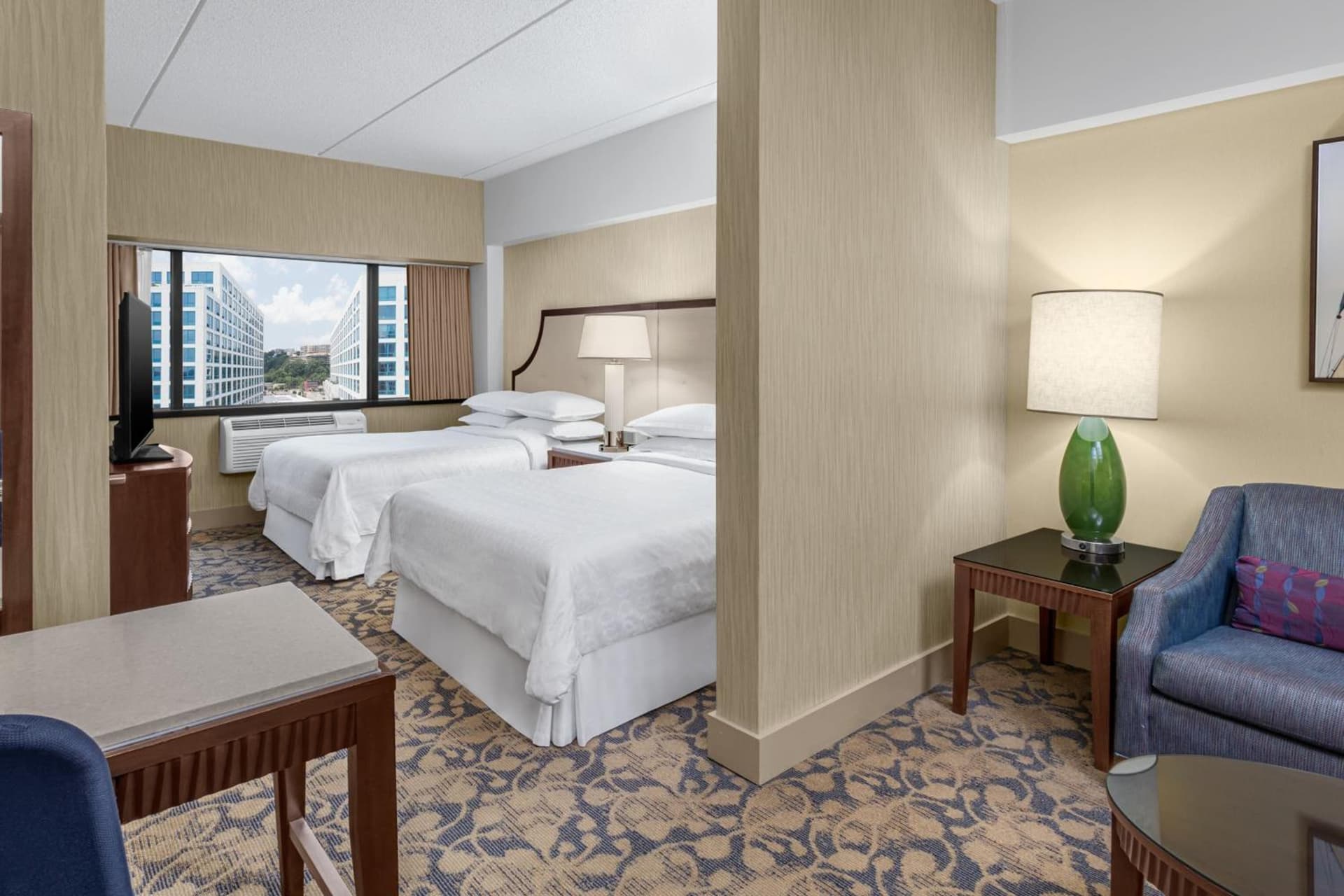 Double Room at Sheraton Lincoln Harbor Hotel in Weehawken