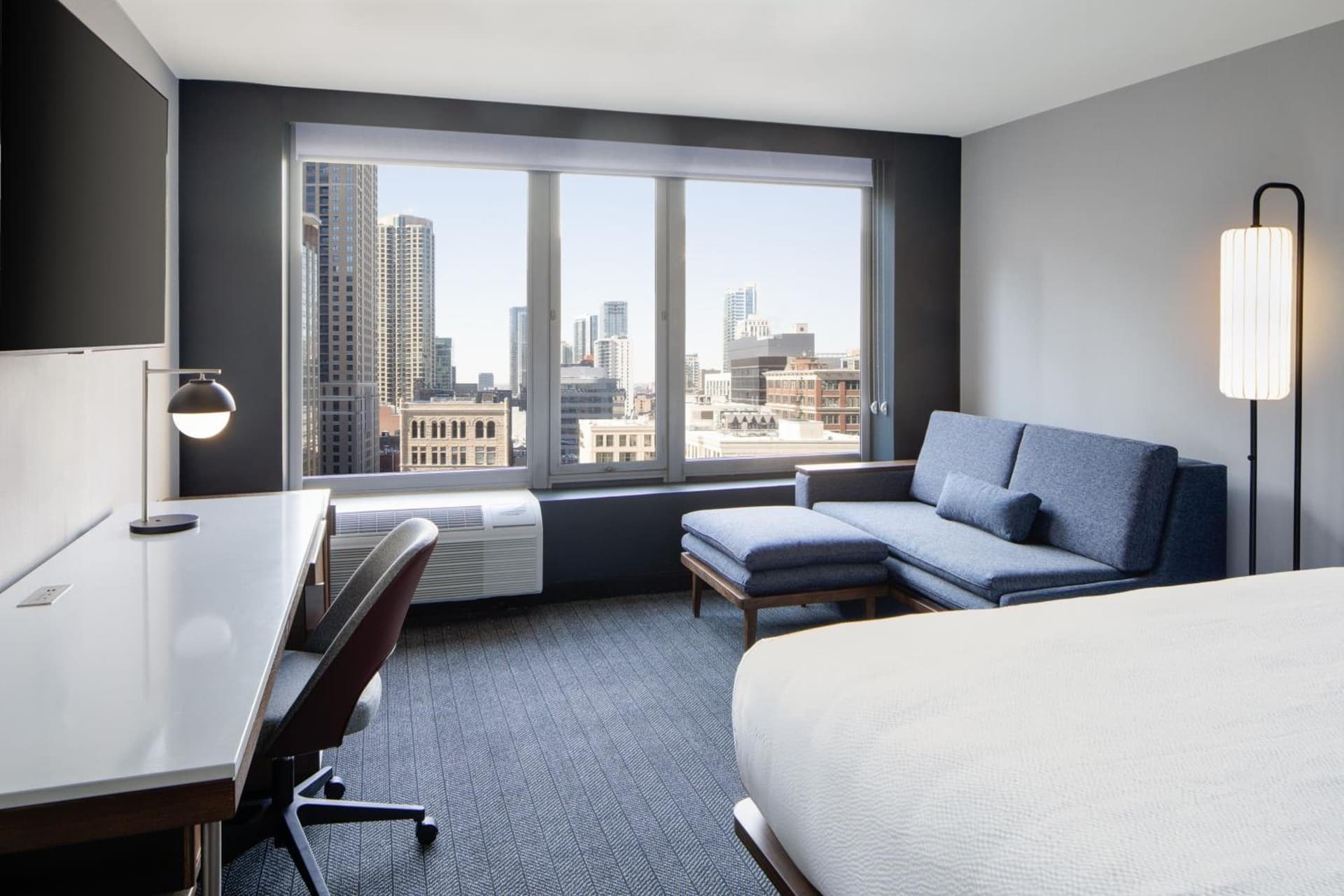 King Room with Sofa Bed and Roll-in Shower - Mobility Accessible at Courtyard by Marriott Chicago Downtown/River North in Chicago, IL