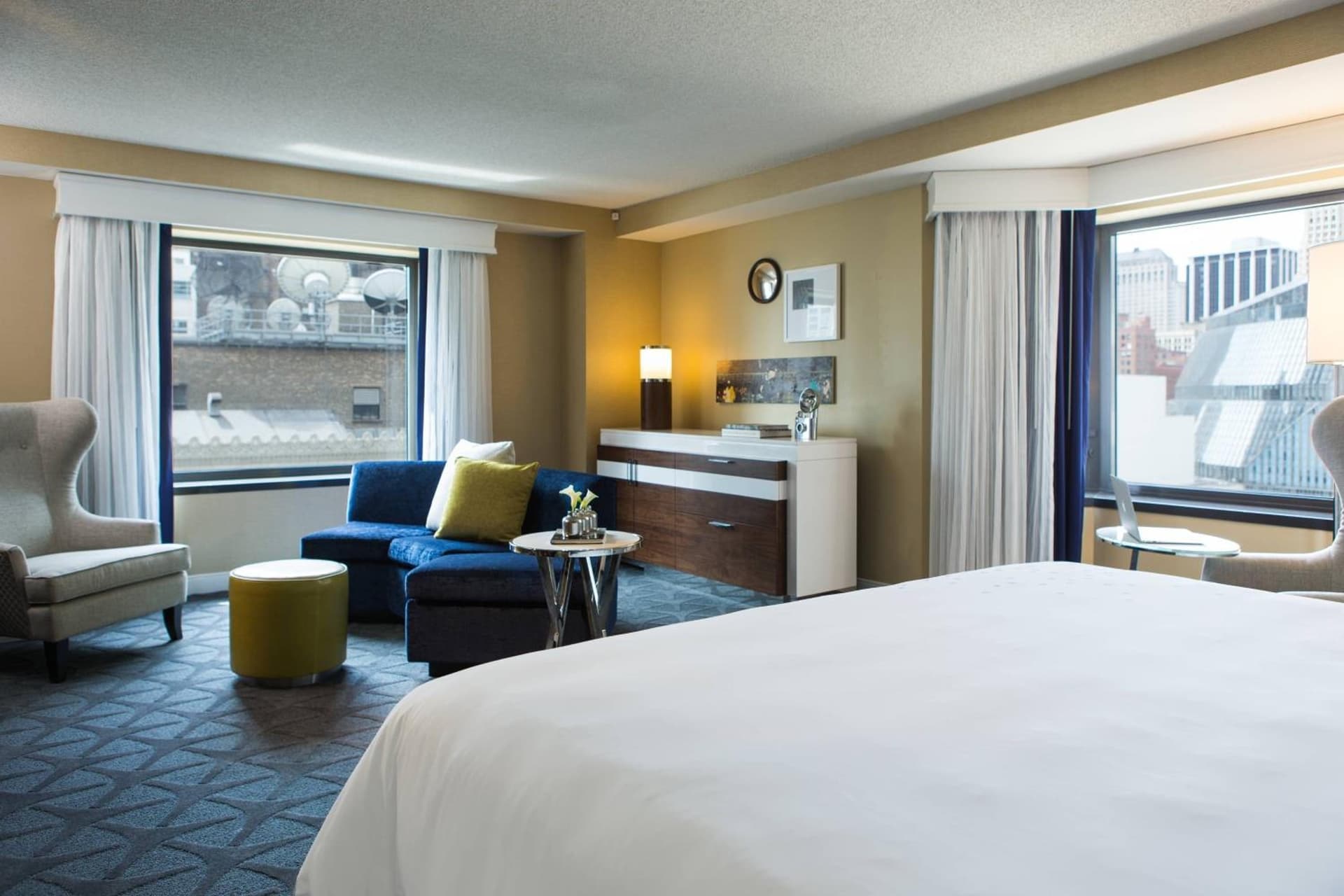 Junior Suite, 1 King, City view at Renaissance Chicago Downtown Hotel in Chicago, IL