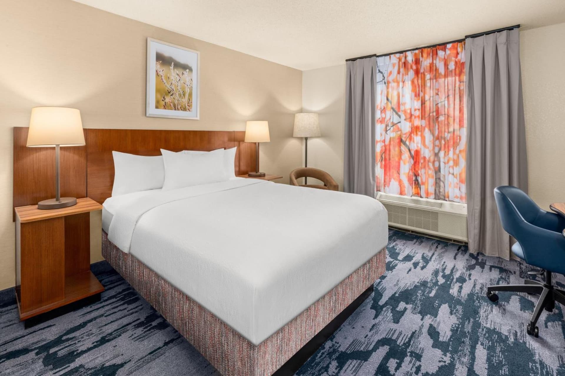 Queen Room at Fairfield Inn & Suites by Marriott San Antonio Downtown/Market Square in San Antonio, TX