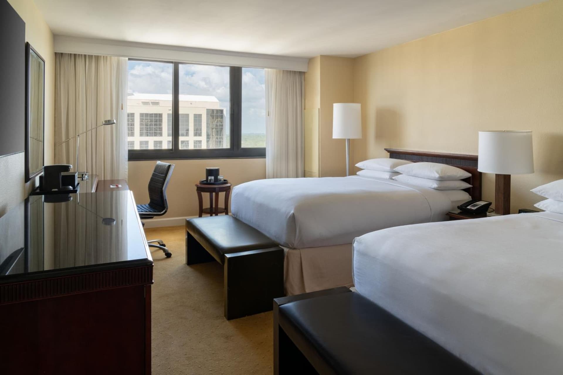 Guest room, 2 Double at Miami Marriott Dadeland in Miami, FL