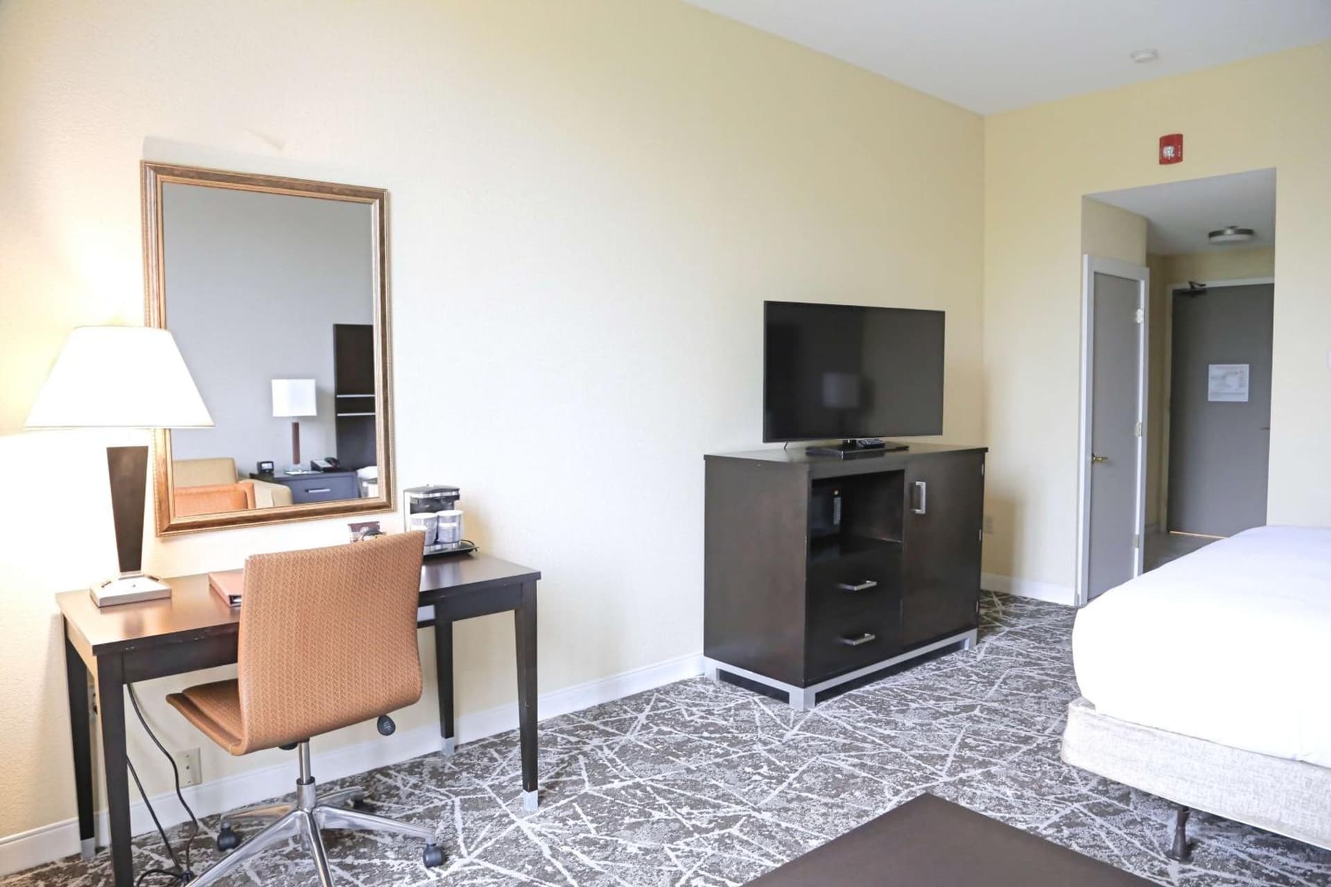 King Room at DoubleTree by Hilton Boston-Rockland in Rockland