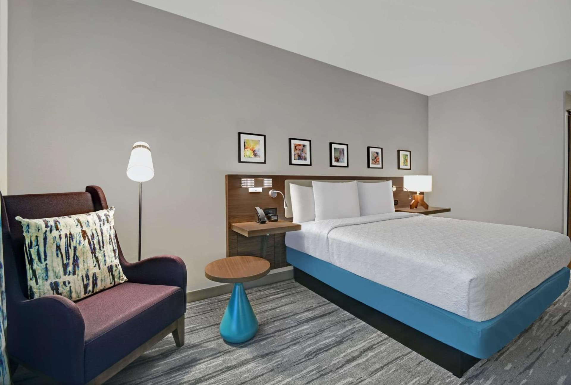 King Room with Mobility Accessible Tub at Hilton Garden Inn Houston Medical Center, TX in Houston, TX